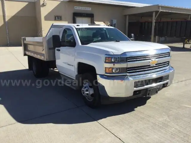 2015 Chevrolet Silverado 3500 4WD Dump Bed Truck, Lic. 9906