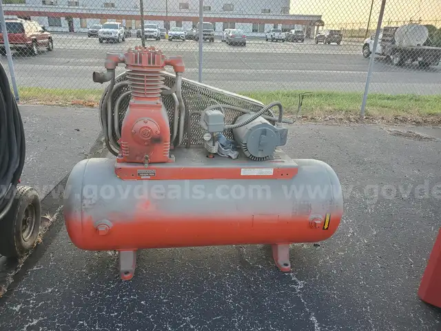 DeVilbiss Air Compressor