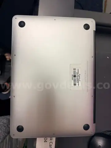 15 Macbook Air A1466 EMC 2632
