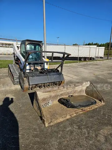 2013 Bobcat T-870 Skid Steer Tier 4 with 2016 Bobcat FRC60 Forestry Mulcher