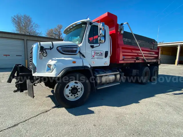 2014 Freightliner 108SD