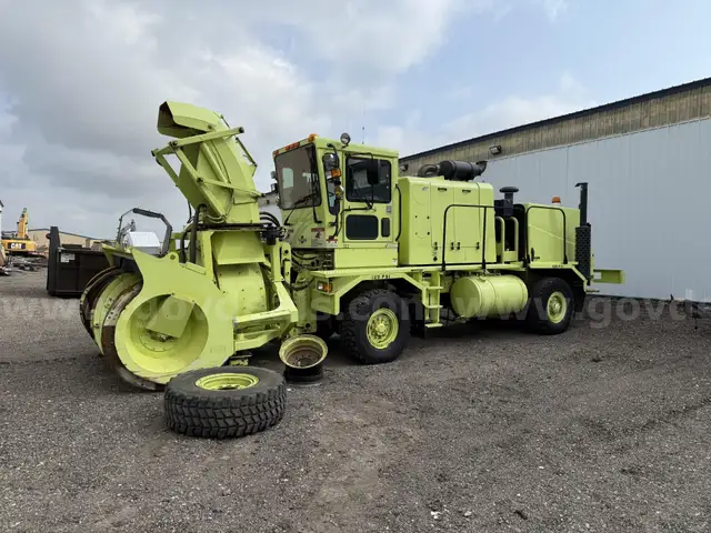 1995-OSHKOSH-SNOWBLOWER