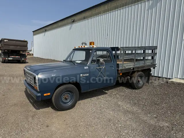 1981 Dodge D250