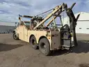 1985 IHC S 1900 Tow Truck