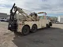 1985 IHC S 1900 Tow Truck