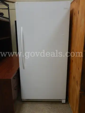 **** COMERCIAL KITCHEN ITEMS/ EVENT TABLES and CHAIRS ****