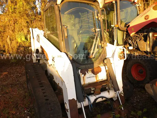 2010 Bobcat T630 Skid Steer