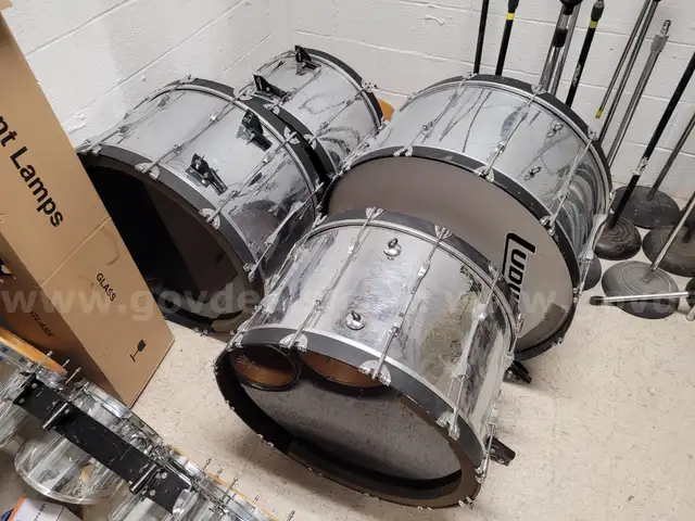 Lot of Marching Band Drums – Bass Drums & Multi-Tenor Drums (Ludwig)