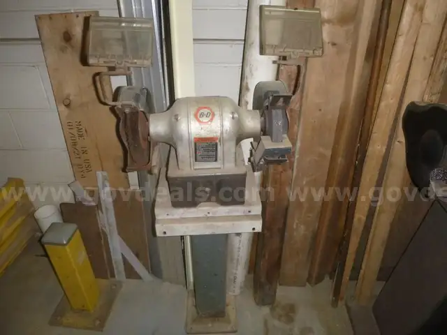 Black and Decker 8 inch grinder