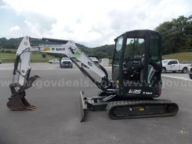 Bobcat E35 Excavator