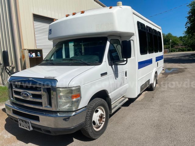 2015 Ford E 350 Paratransit Bus with 6 Wheelchair Capacity | AllSurplus