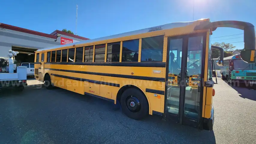 2006 Thomas Saf-T-Liner HDX