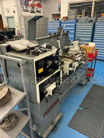 Manual lathe