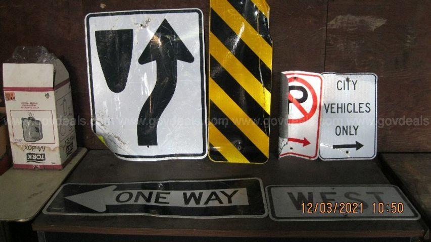 Street Signs , Used 