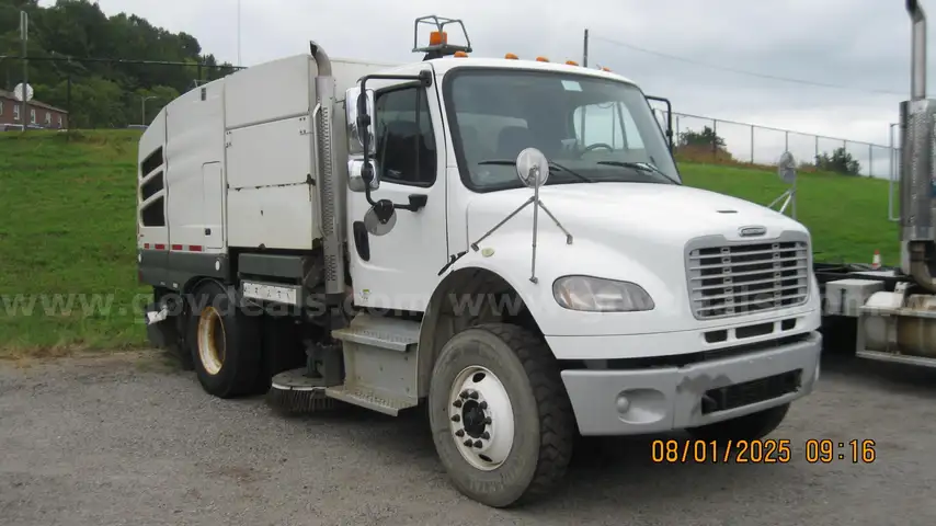 2019 Freightliner M2