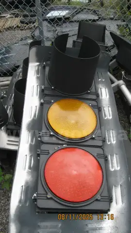 12&#x22; Signal Light