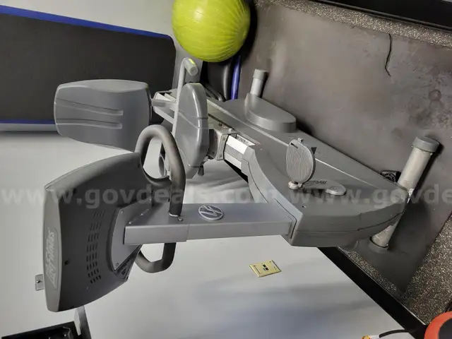 Life Fitness Exercise Bike Model 95R