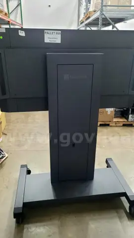 DESKTOP AIO: Microsoft Surface Pro Hub 1