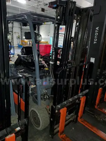 Toyota 8FBE15U Electric Forklift