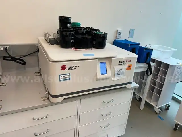 Beckman Coulter Centrifuge