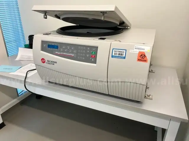Beckman Coulter Centrifuge