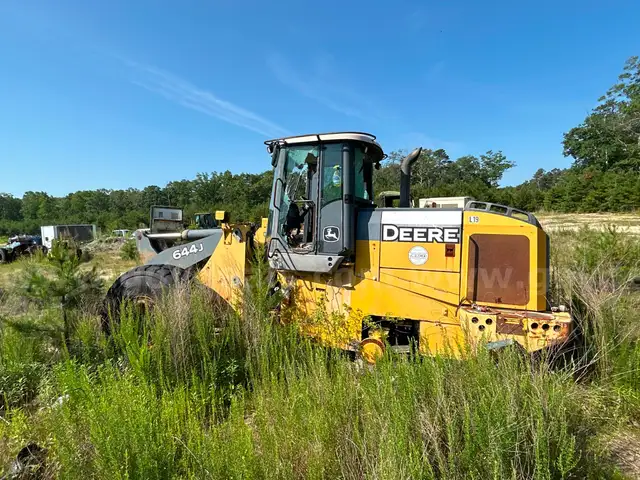 2007 John Deere 644J Loader