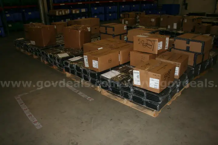 200- 2021 Dell Latitude 3190 Laptops in GOOD condition