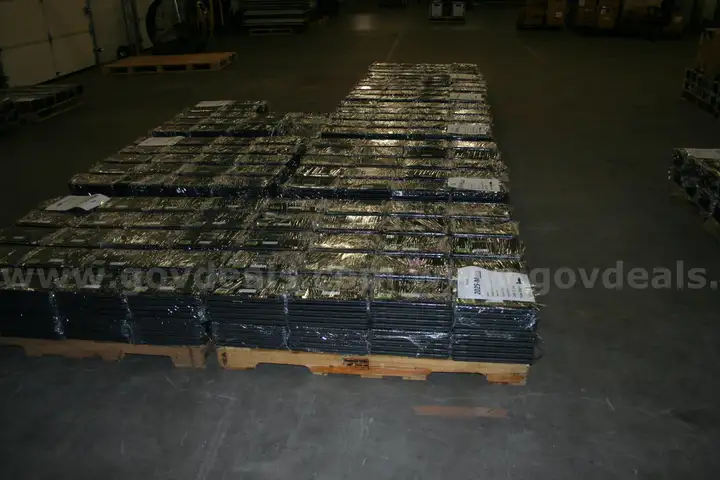 172- 2021 Dell Latitude 3190 Laptops in Damaged condition