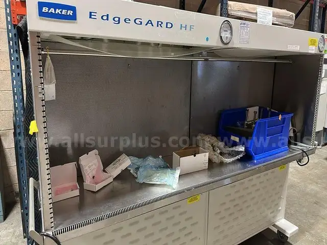 Baker EdgeGARD HF Horizontal Flow Hood w/Lab Equipment