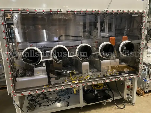 FreeSlate  Core Module 3 in LC Technology Solutions Glove Box