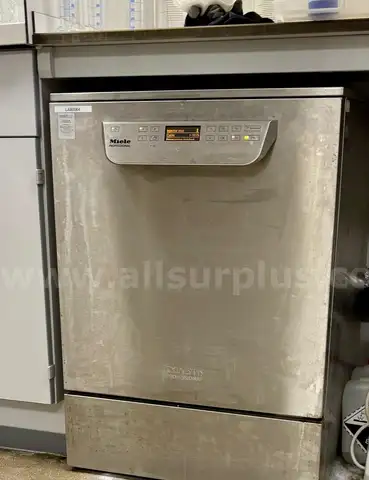 Miele Professional PG8583 Glassware Washer