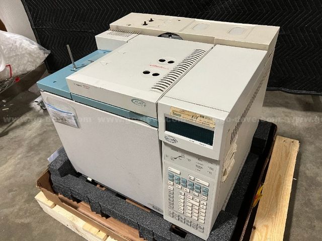 Agilent 6890A Series (G1530A) Gas Chromatograph | AllSurplus