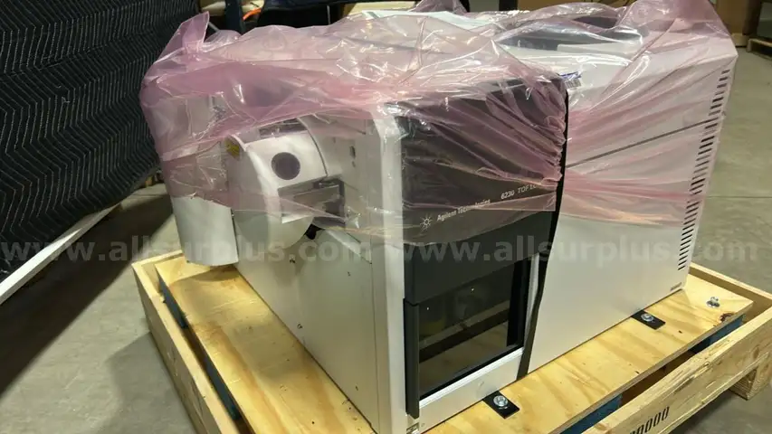 Agilent G6230A Time of Flight Liquid Chromatography/ Mass Spectrometer w/ Flight Tube