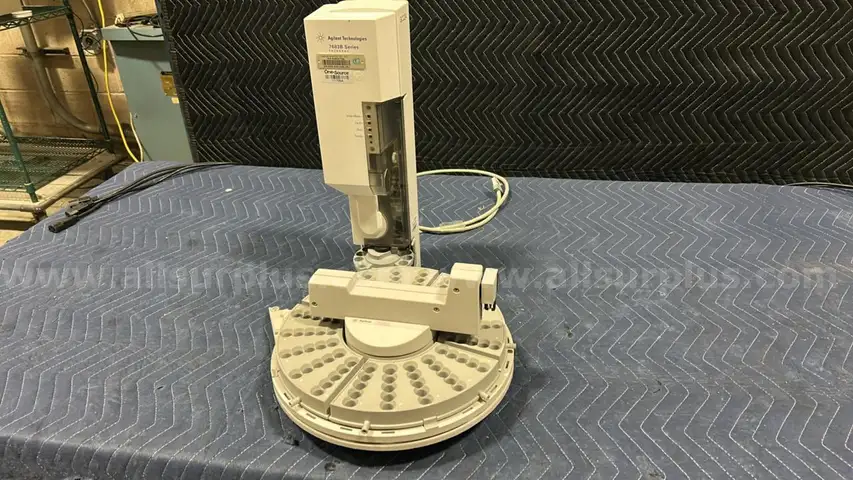 2 pcs., Agilent 7683 Series Auto Sampler with Injector