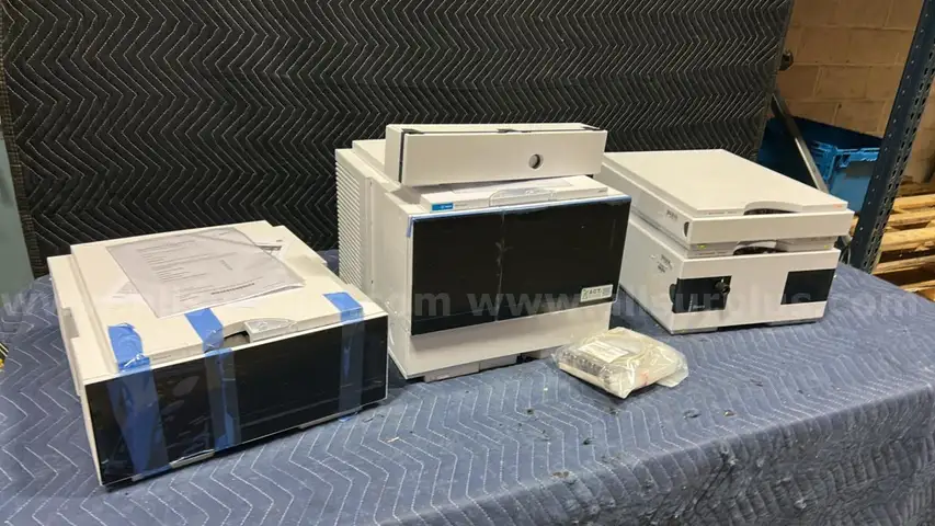 4 pcs., Agilent 1200/1290 Infinity III Series HPLC System
