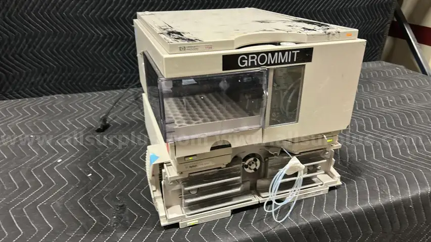 2 pcs., Agilent / Hewlett Packard 1100 Series HPLC System