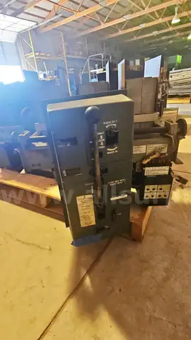 Allis-Chalmers LA-1600 Switch Gear Bucket