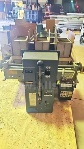 Allis-Chalmers LA-1600 Switch Gear Bucket
