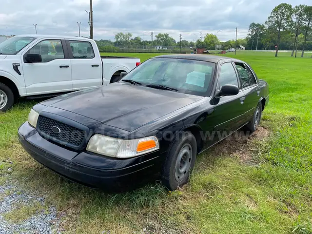 2003 Ford Crown Victoria