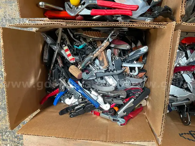 LOT OF HAND TOOLS, KNIVES &#x26; CORK SCREWS