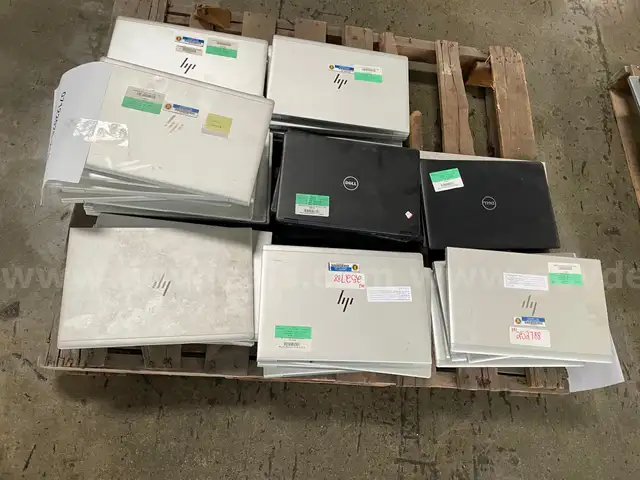 Lot of Laptop Computers