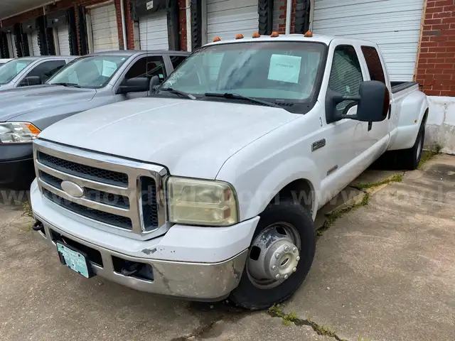 2006 Ford F-350 Truck