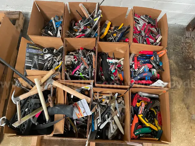 LOT OF HAND TOOLS, KNIVES &#x26; CORK SCREWS