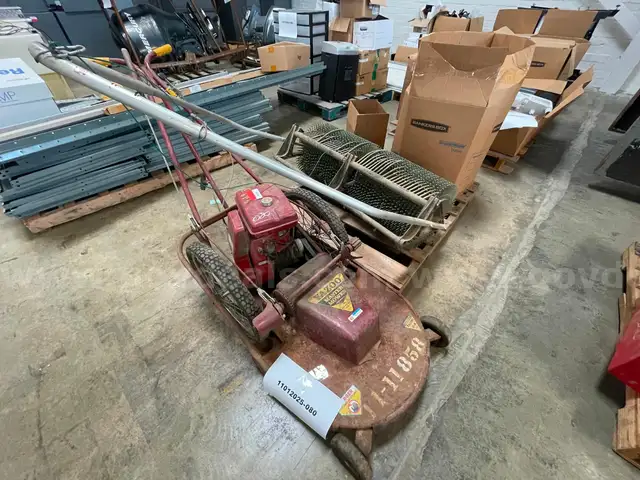 LOT OF LAWN MOWER, HIGH VIZ VESTS, GOLF BALL PICKER UPPER