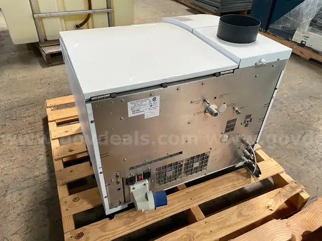 LOT OF A/C UNIT &#x26; LAB EQUIPMENT