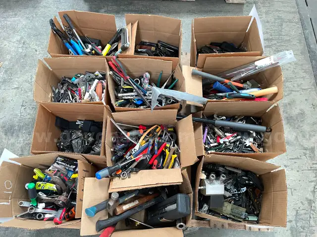 Hand Tools, Pocket Knives, Corkscrews