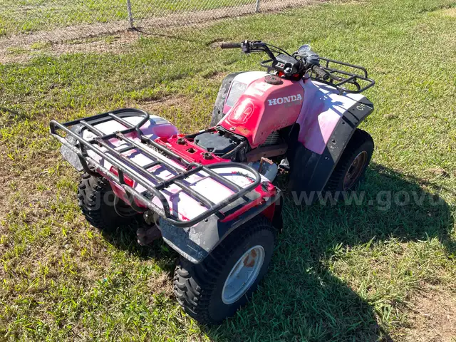 LOT OF A HONDA 4X4 ATV
