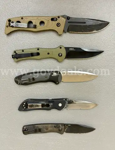 LOT OF 5 BENCHMADE POCKET KNIVES - USED!