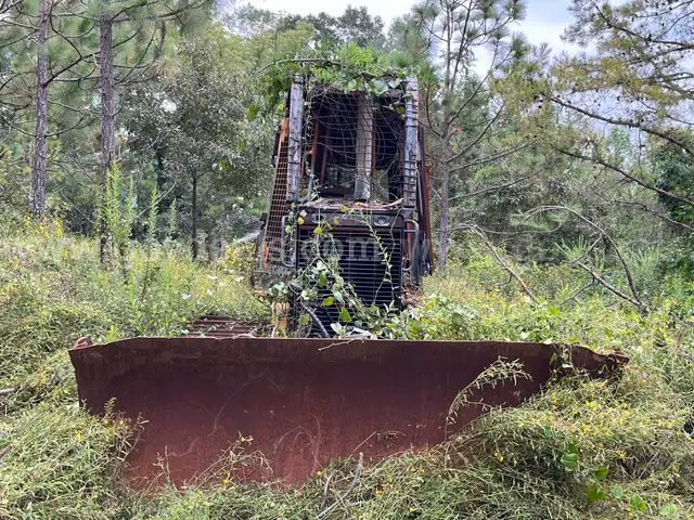 OFFSITE SALE - John Deere Model 700J LGP Bulldozer - USED!