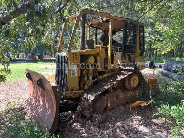 OFFSITE SALE - Caterpillar Model D4-H-II Bulldozer - USED